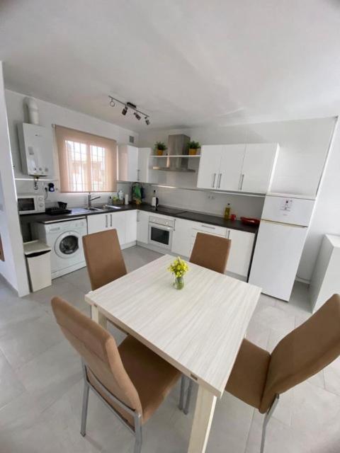 Casa De Las Palmeras Benalmádena Exteriör bild